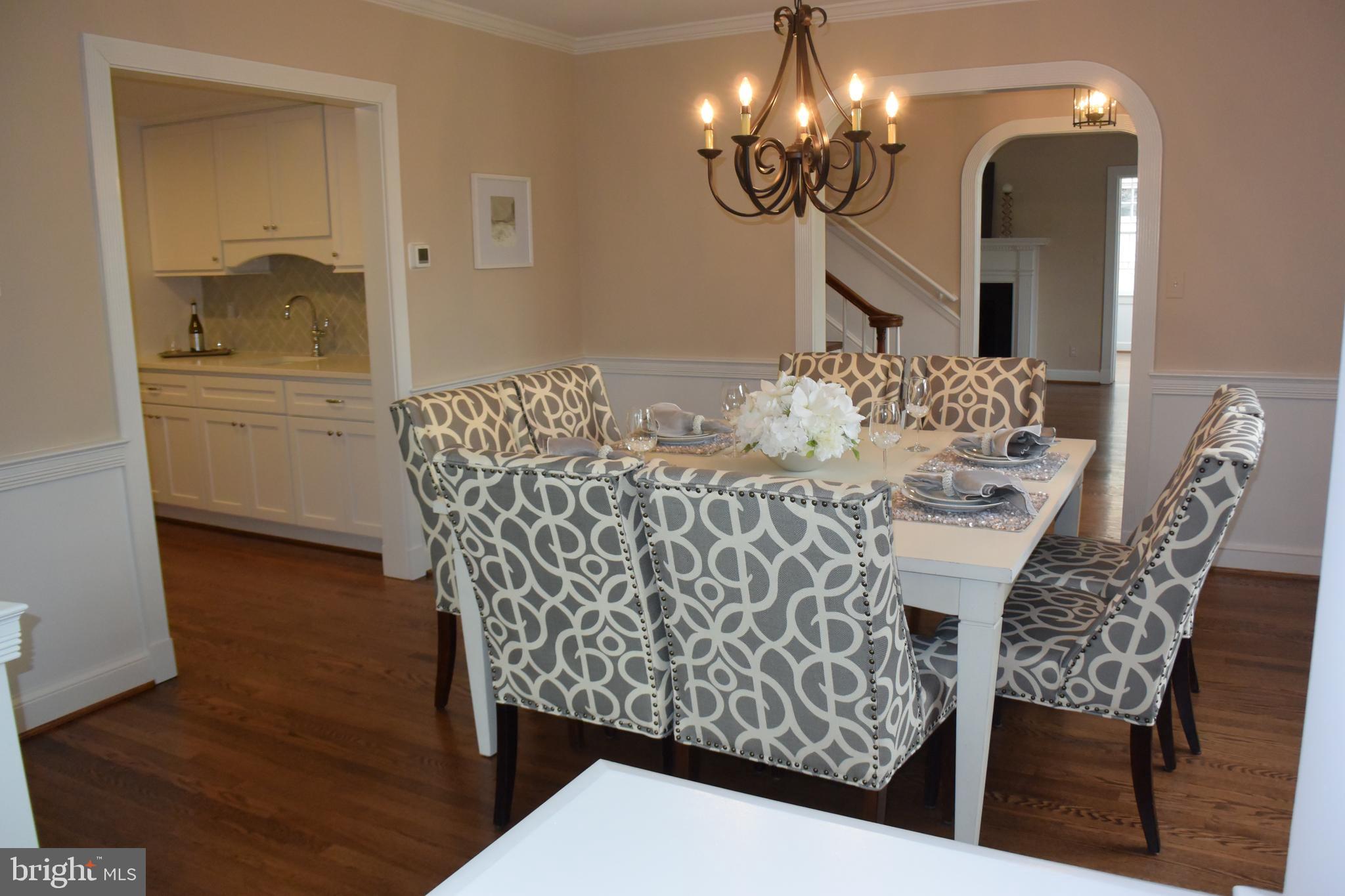 510 West Braddock Road Alexandria, VA 22302 - Photo 9 of 56 Dining Room