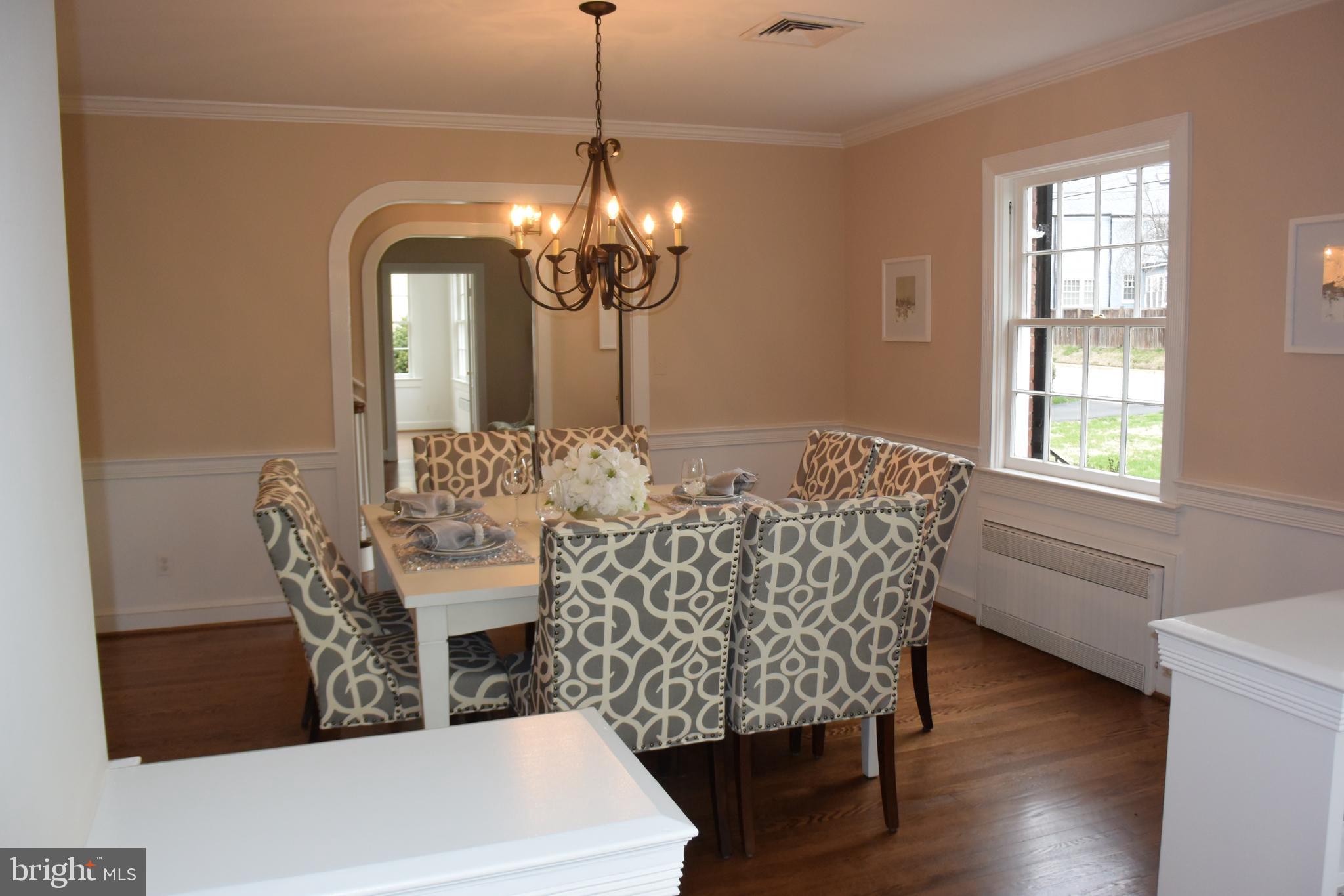 510 West Braddock Road Alexandria, VA 22302 - Photo 10 of 56 Dining Room