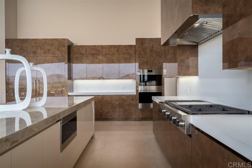 5516 La Crescenta Road Rancho Santa Fe, CA 92067 - Photo 11 of 22