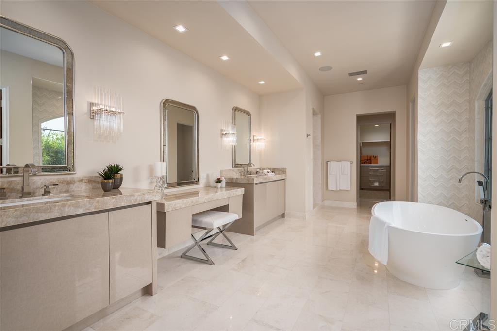 5516 La Crescenta Road Rancho Santa Fe, CA 92067 - Photo 15 of 22