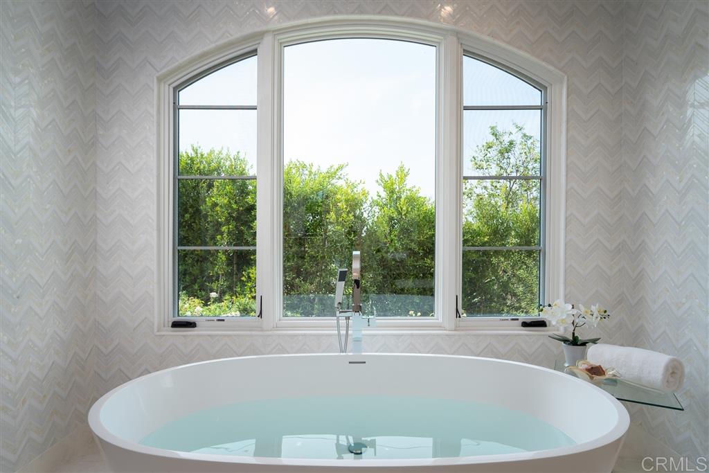 5516 La Crescenta Road Rancho Santa Fe, CA 92067 - Photo 16 of 22