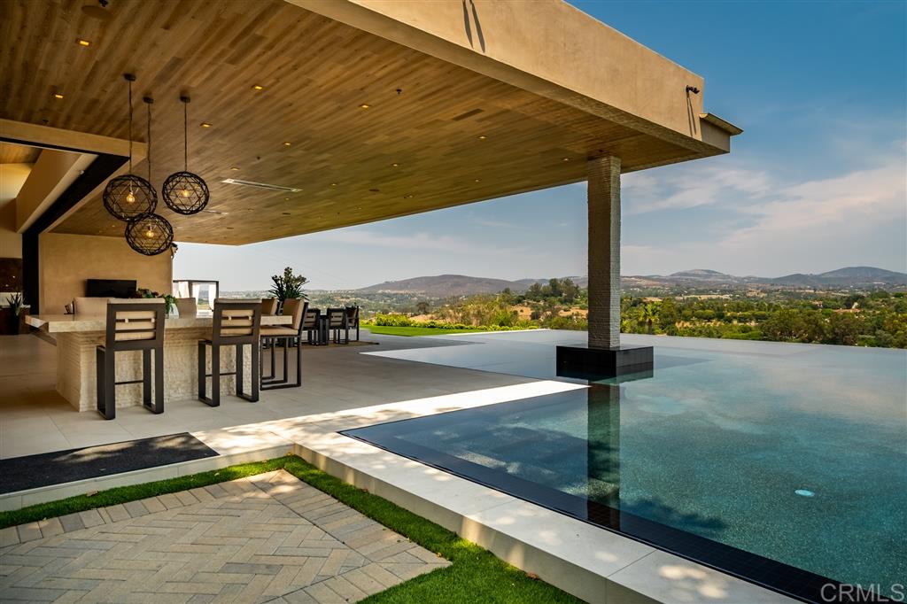 5516 La Crescenta Road Rancho Santa Fe, CA 92067 - Photo 6 of 22