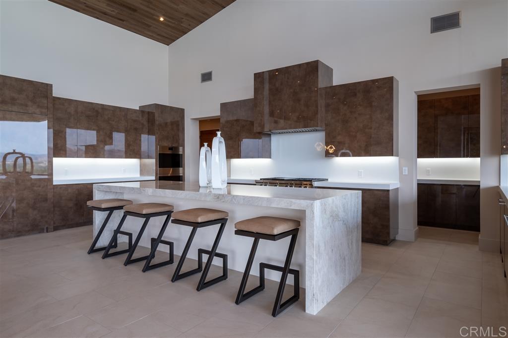 5516 La Crescenta Road Rancho Santa Fe, CA 92067 - Photo 10 of 22