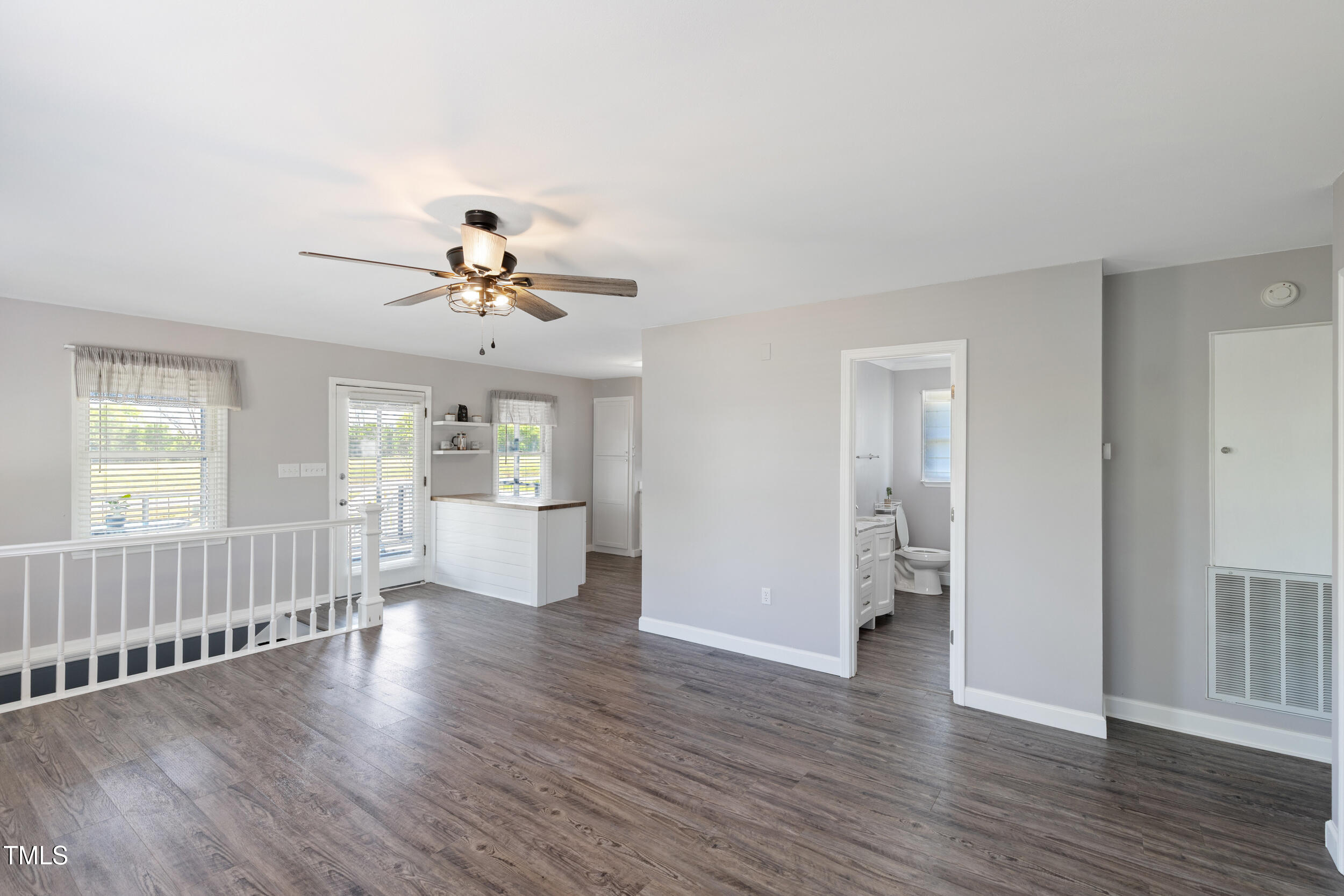 283 Raynor Road Spring Lake, NC 28390 - Photo 29 of 48 Living / Family