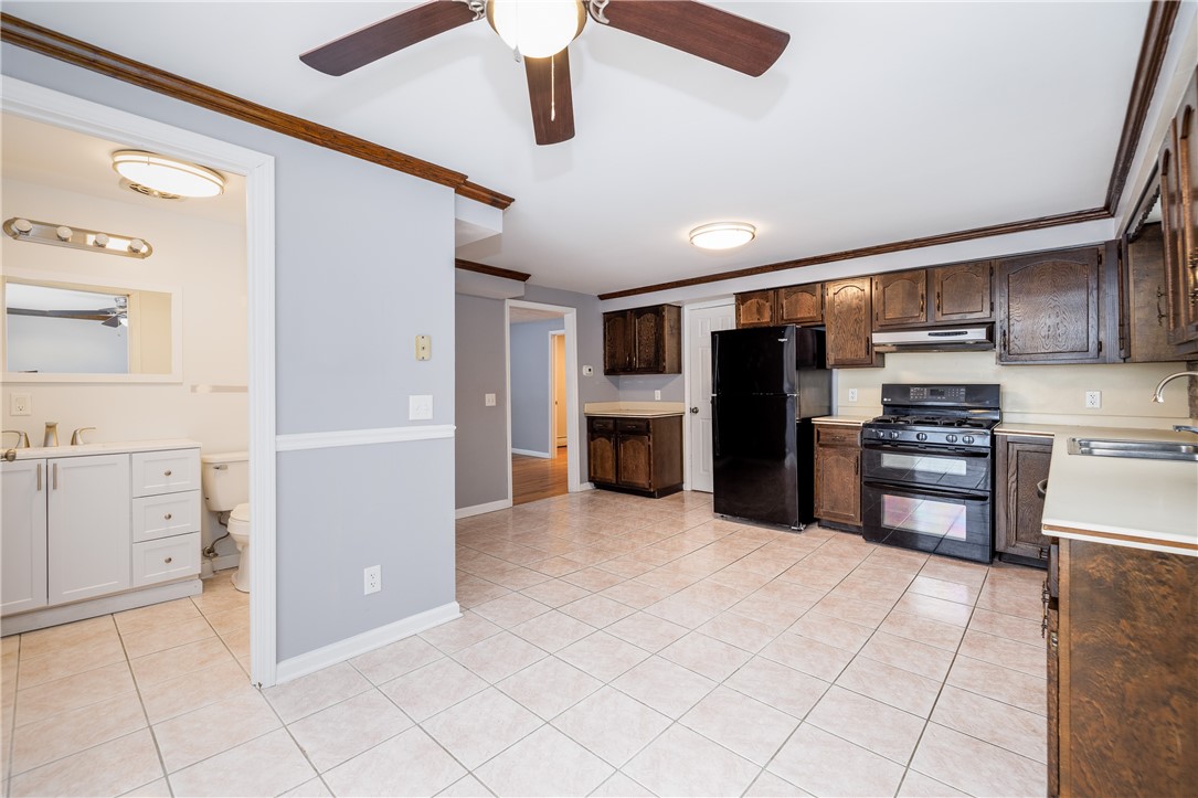 67 Cranberry Road Greece, NY 14612 - Photo 12 of 46