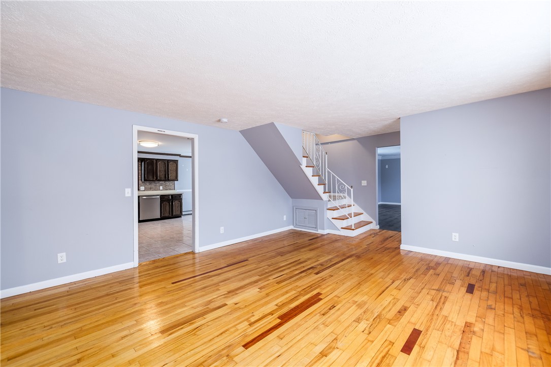 67 Cranberry Road Greece, NY 14612 - Photo 14 of 46