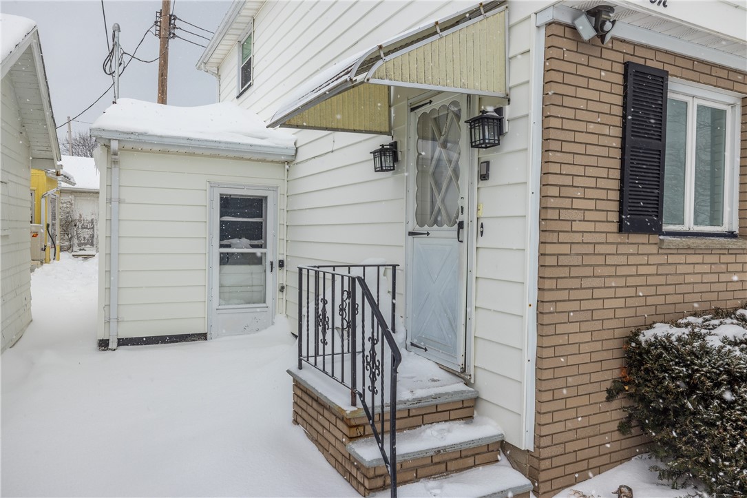 67 Cranberry Road Greece, NY 14612 - Photo 5 of 46