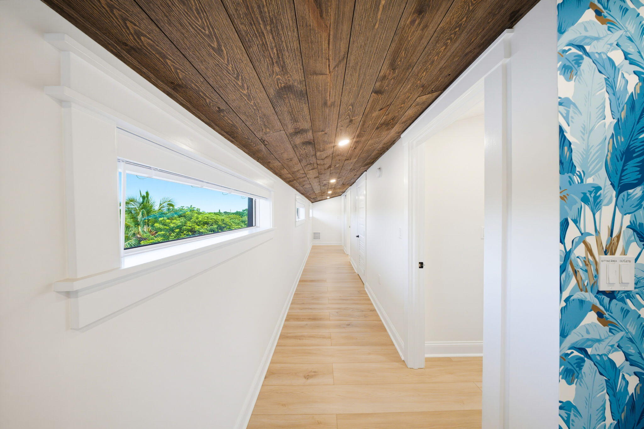 57733 Morton Street Marathon, FL 33050 - Photo 76 of 247 Hallway