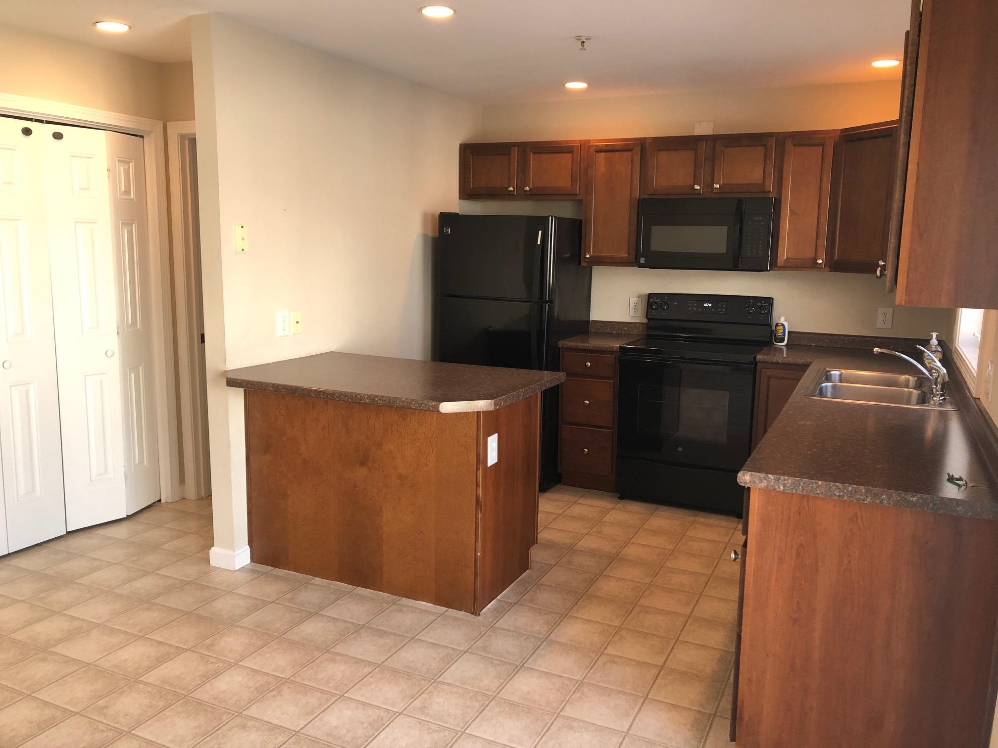 6 Harvest Drive Dover, NH 03820 - Photo 4 of 24