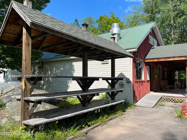 $349,000 | 1755 North Shore Road, Day, NY 12835