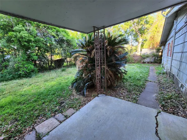 $99,950 | 512 Camellia Avenue, Orange, TX 77630