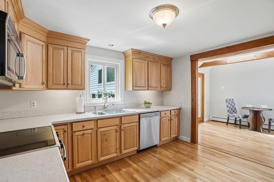 8 Castle Road Millis, MA 02054 - Photo 14 of 41