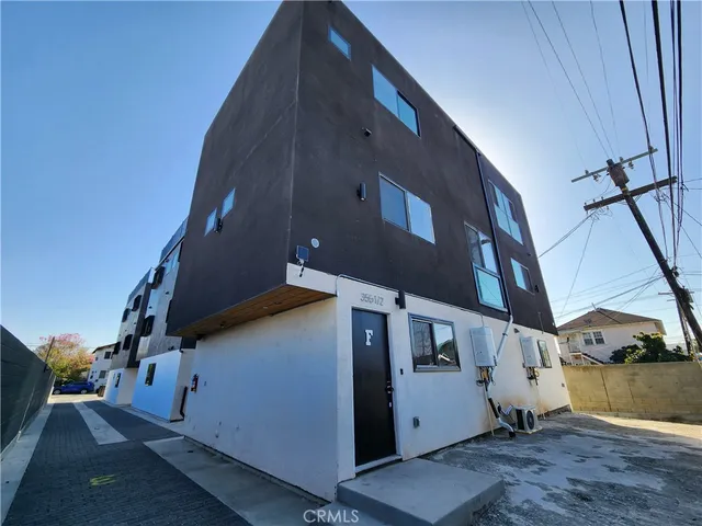 a view of a house with a garage