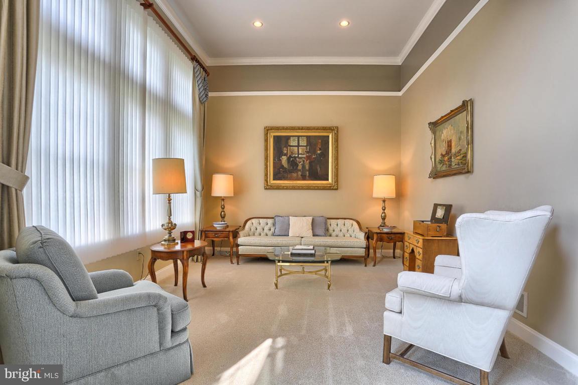289 Elm Road Lititz, PA 17543 - Photo 4 of 40