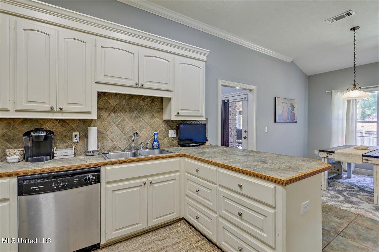 108 French Branch Madison, MS 39110 - Photo 10 of 33 10-108 French Branch