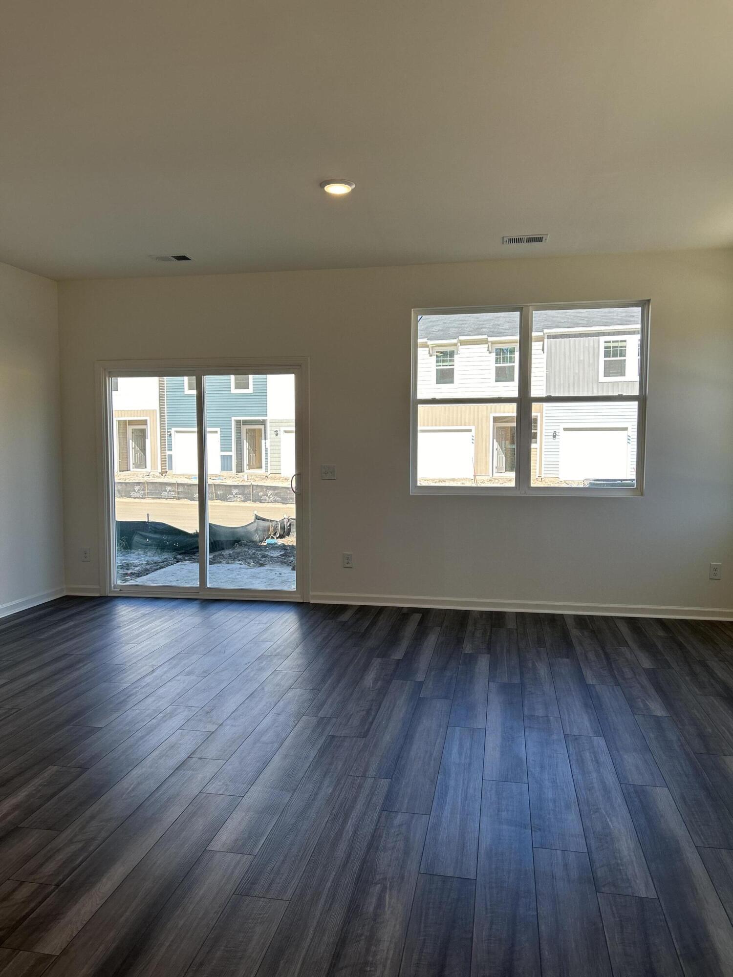 507 Scarlett Maple Street Summerville, SC 29486 - Photo 5 of 13 20240128_175409404_iOS