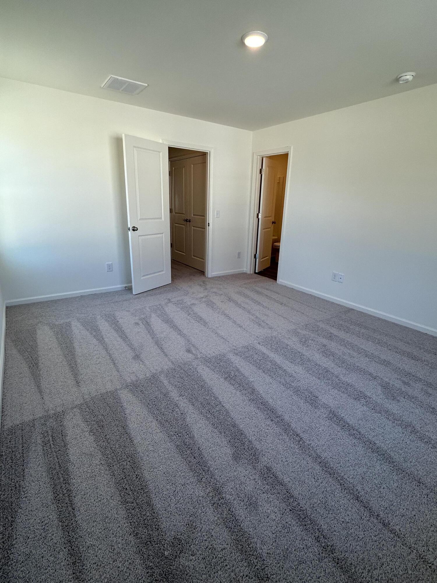 507 Scarlett Maple Street Summerville, SC 29486 - Photo 6 of 13 20240128_175631529_iOS