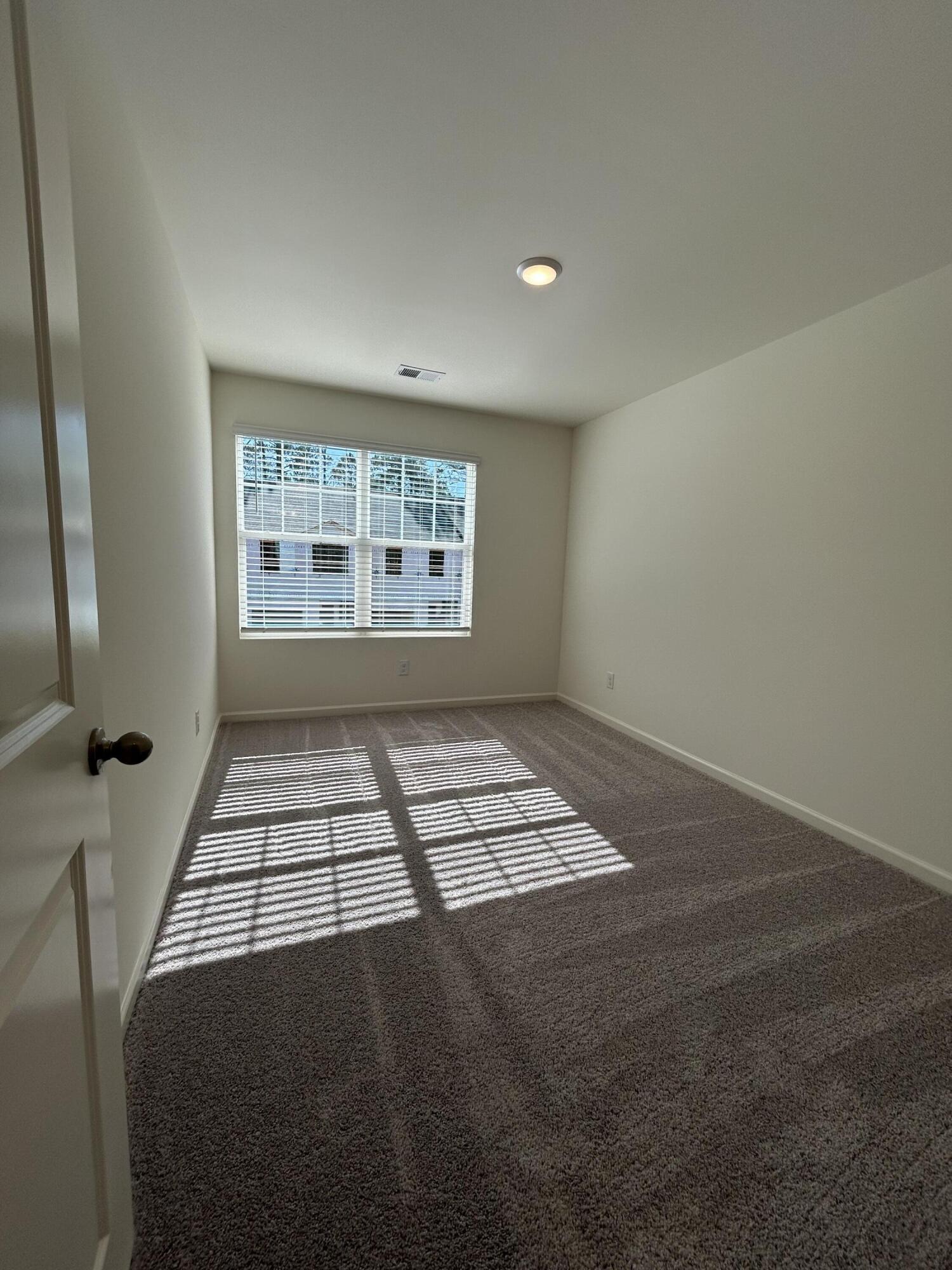 507 Scarlett Maple Street Summerville, SC 29486 - Photo 8 of 13 20240128_175917756_iOS