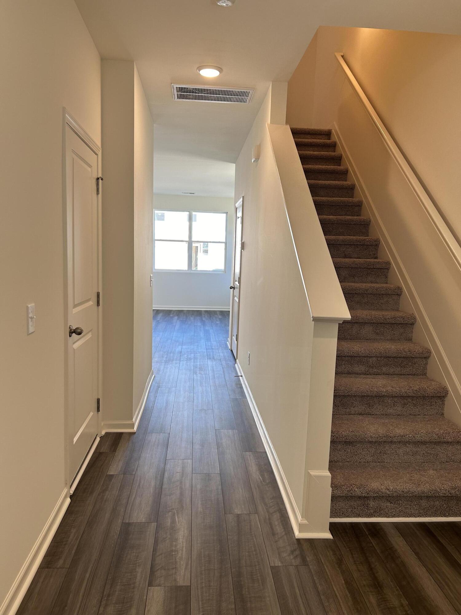 507 Scarlett Maple Street Summerville, SC 29486 - Photo 9 of 13 20240128_175242837_iOS