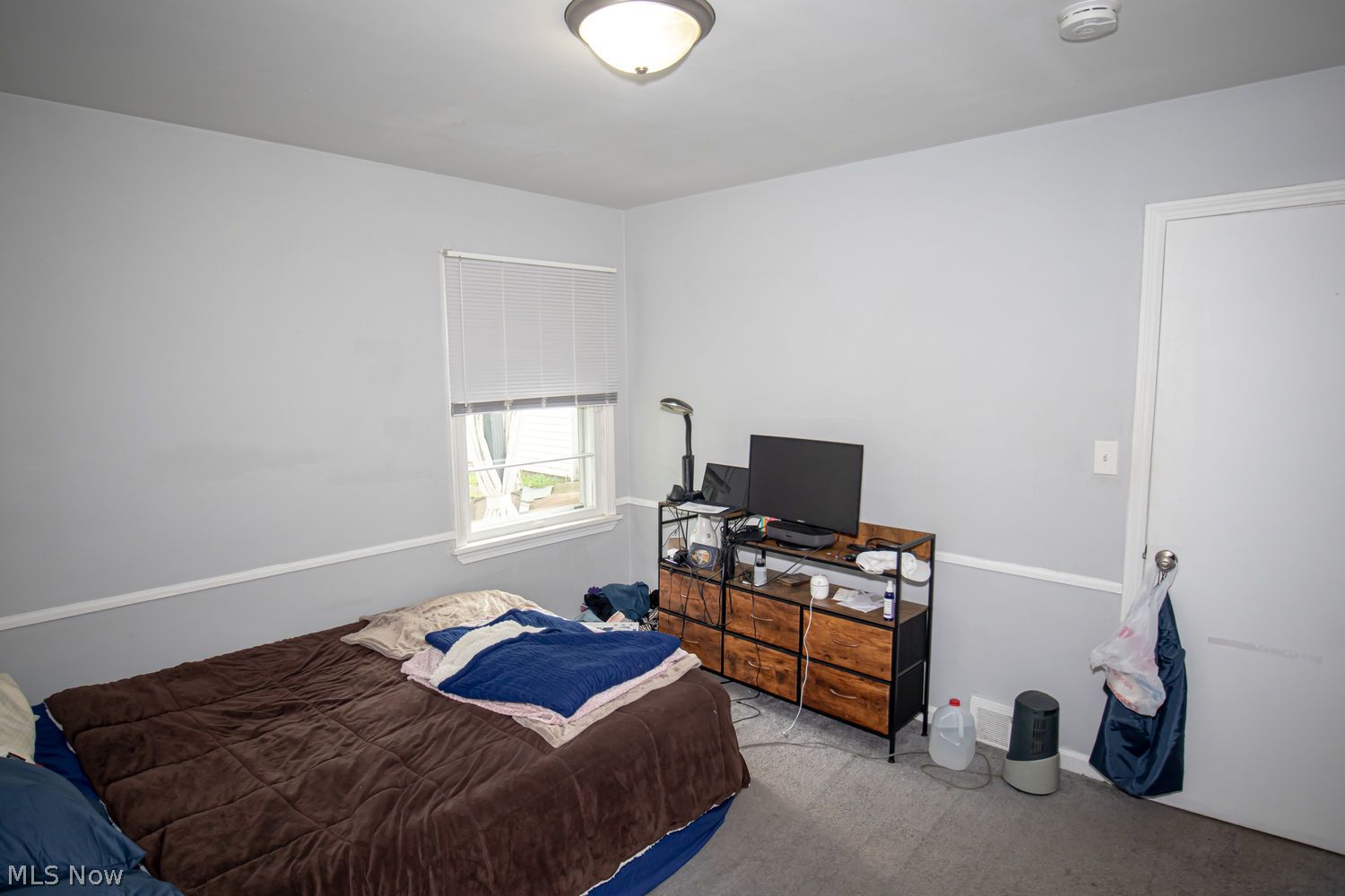 1107 Brandon Road Cleveland, OH 44112 - Photo 7 of 38