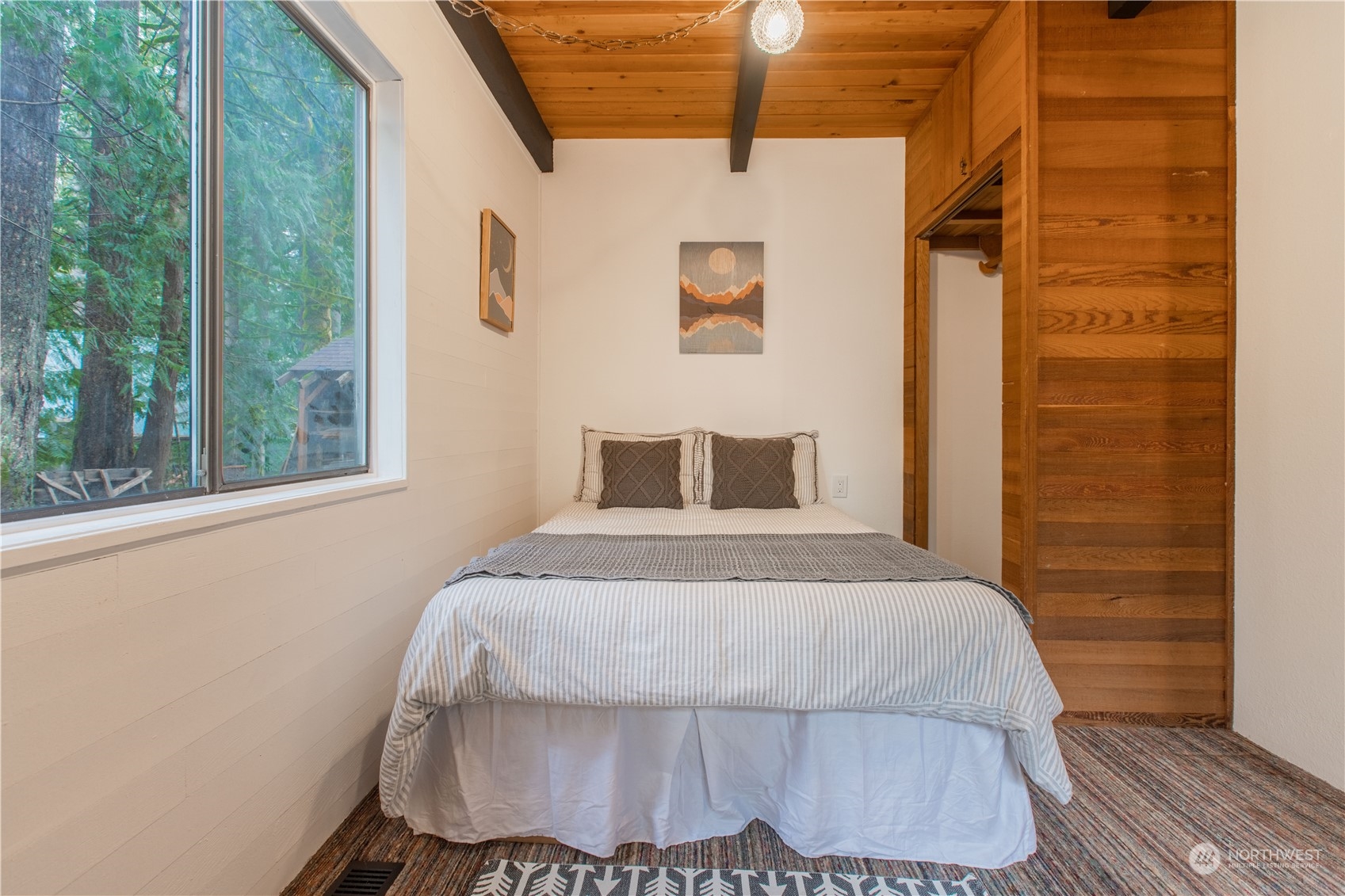7736 View Ridge Drive Maple Falls, WA 98266 - Photo 18 of 25 a bedroom with a bed and balcony