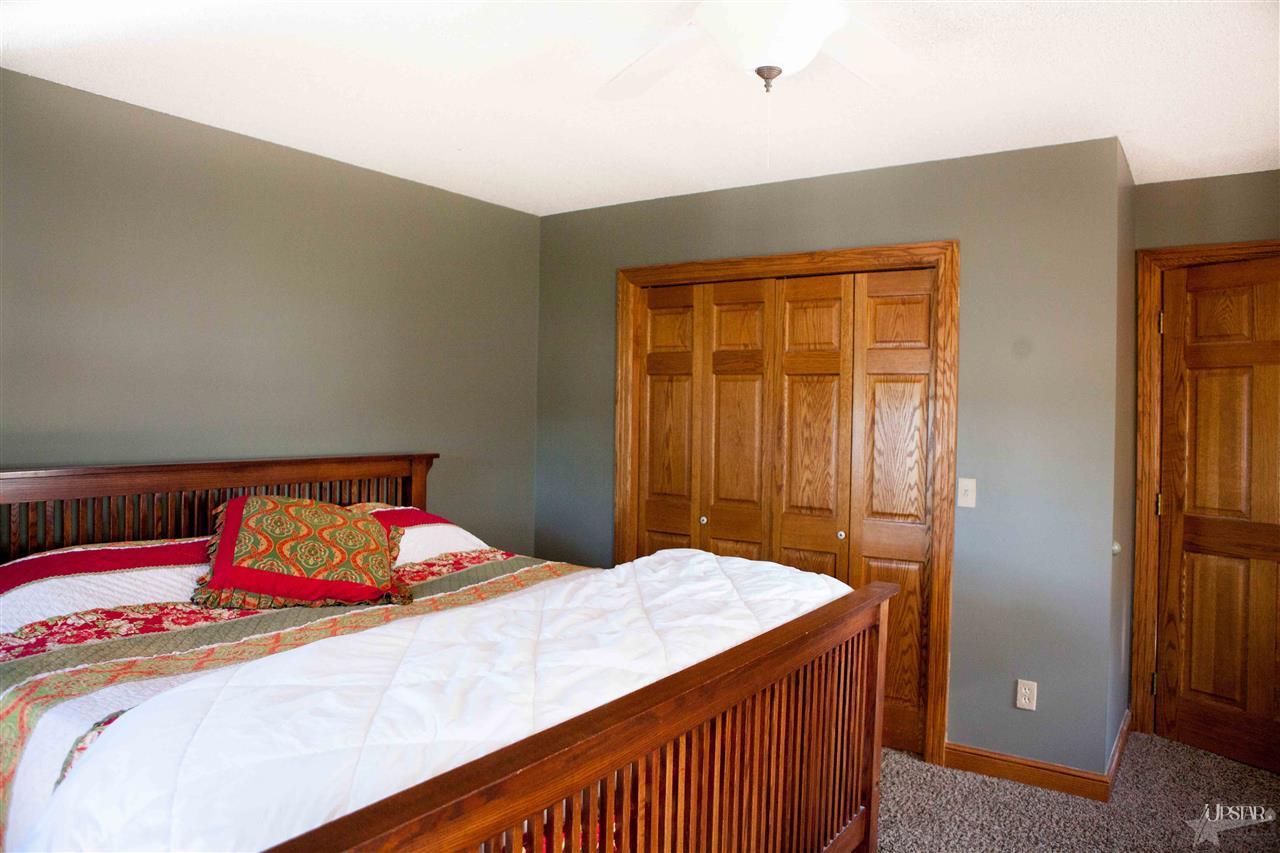 5819 Hollopeter Road Leo, IN 46765 - Photo 16 of 20