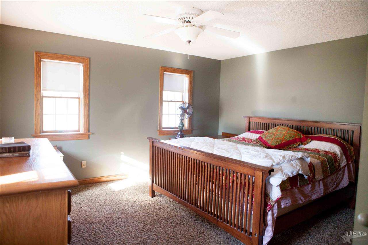 5819 Hollopeter Road Leo, IN 46765 - Photo 17 of 20