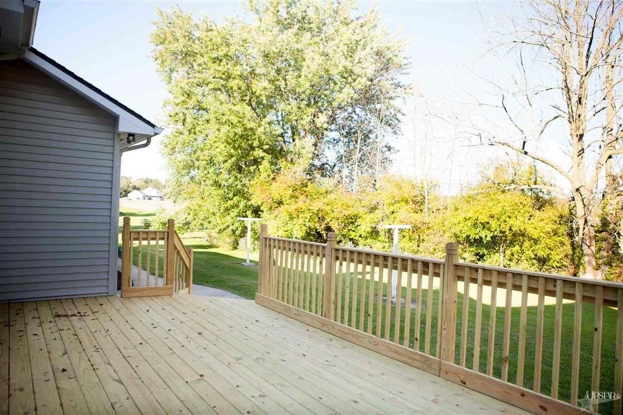 5819 Hollopeter Road Leo, IN 46765 - Photo 8 of 20