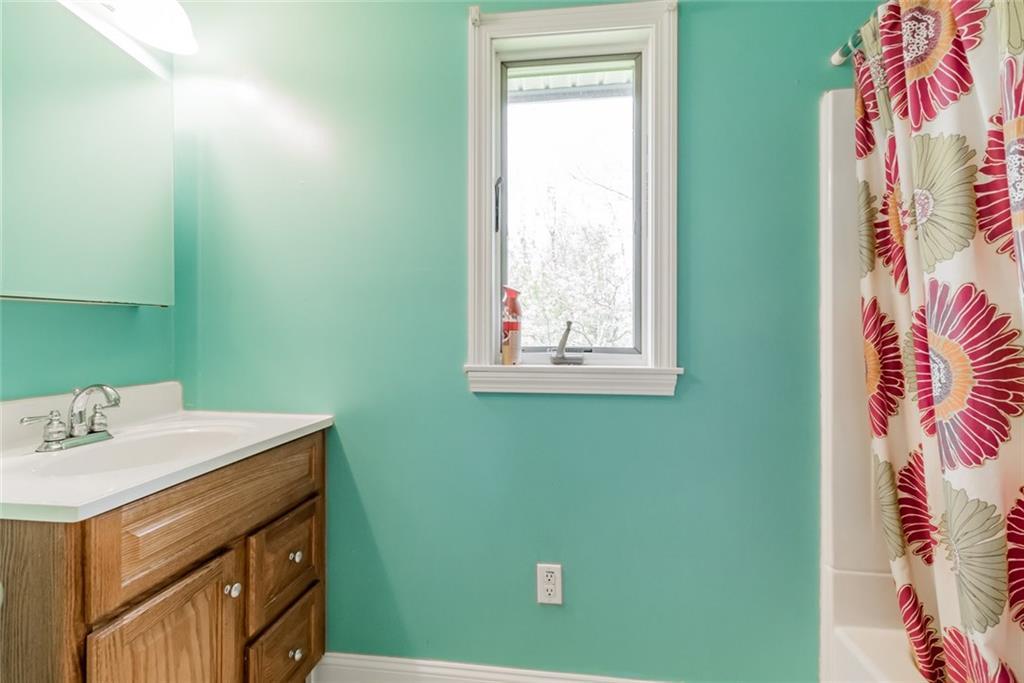 104 Johnson Road Falmouth, ME 04105 - Photo 13 of 35 Photo