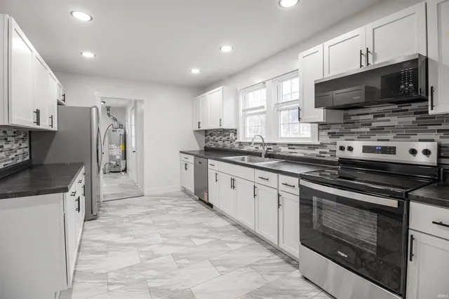 $199,900 | 317 East North Street, Winchester, IN 47394