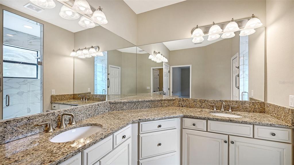 7702 Rio Bella Place Bradenton, FL 34201 - Photo 25 of 79
