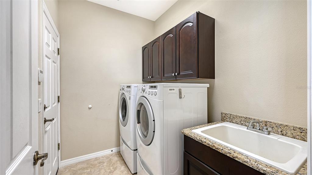 7702 Rio Bella Place Bradenton, FL 34201 - Photo 34 of 79