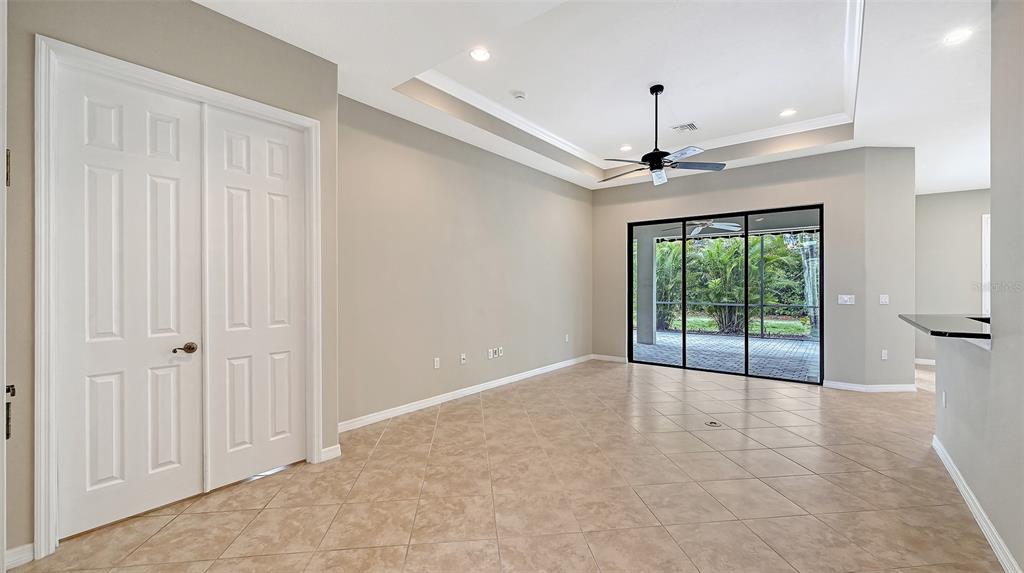 7702 Rio Bella Place Bradenton, FL 34201 - Photo 6 of 79