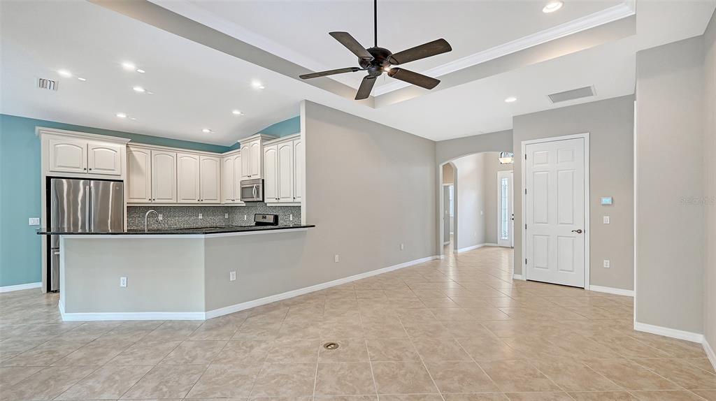 7702 Rio Bella Place Bradenton, FL 34201 - Photo 10 of 79