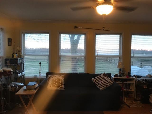6833 North Pinson Road Portland, TN 37148 - Photo 10 of 18 a living room with large window