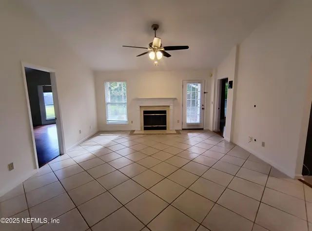 $2,400 | 13636 Capistrano Drive South, Jacksonville, FL 32224