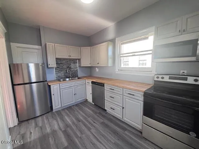 $1,200 | 9 Kent Street, Unit 3, Albany, NY 12206