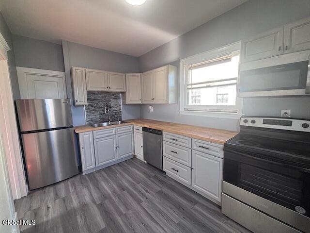 9 Kent Street, Unit 3 Albany, NY 12206 - Photo 4 of 13 9 Kent, Upstairs Kitchen 2