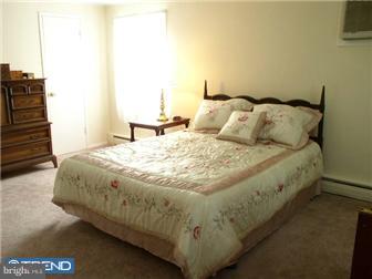 20 Tempo Road Levittown, PA 19056 - Photo 5 of 9 Bedroom - Main