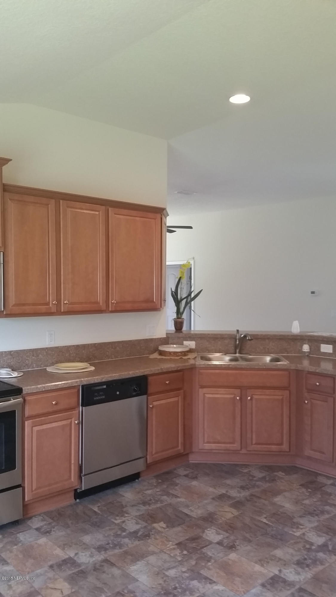 5813 Royalty Road Jacksonville, FL 32254 - Photo 7 of 16 20141106_111809
