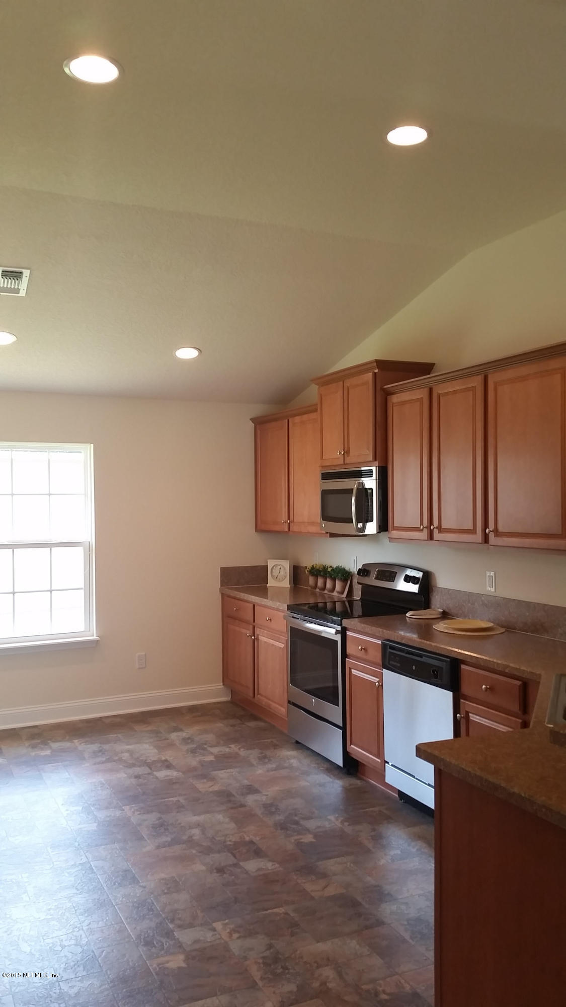 5813 Royalty Road Jacksonville, FL 32254 - Photo 8 of 16 20141106_111825