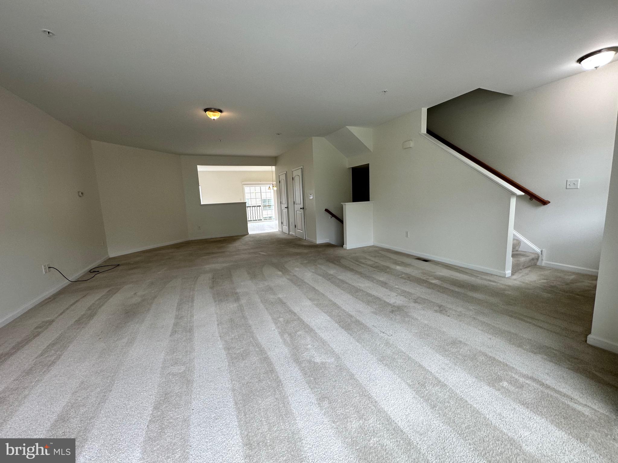 23 Munro Road Newark, DE 19711 - Photo 8 of 29 Living Room