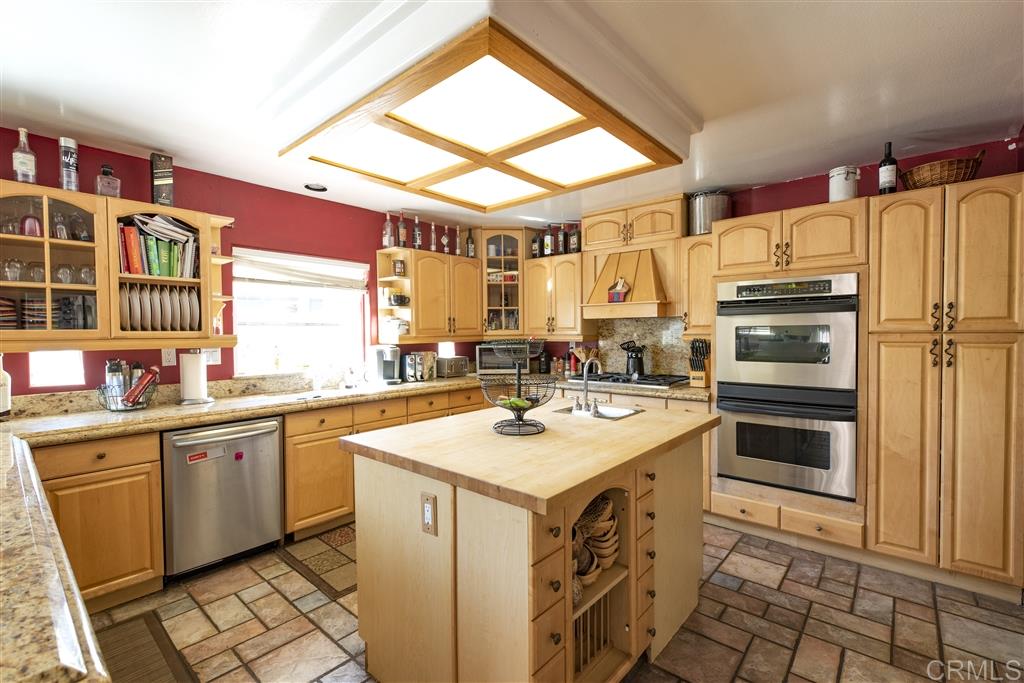 25965 Matlin Road Ramona, CA 92065 - Photo 3 of 11 Gallery Image 3