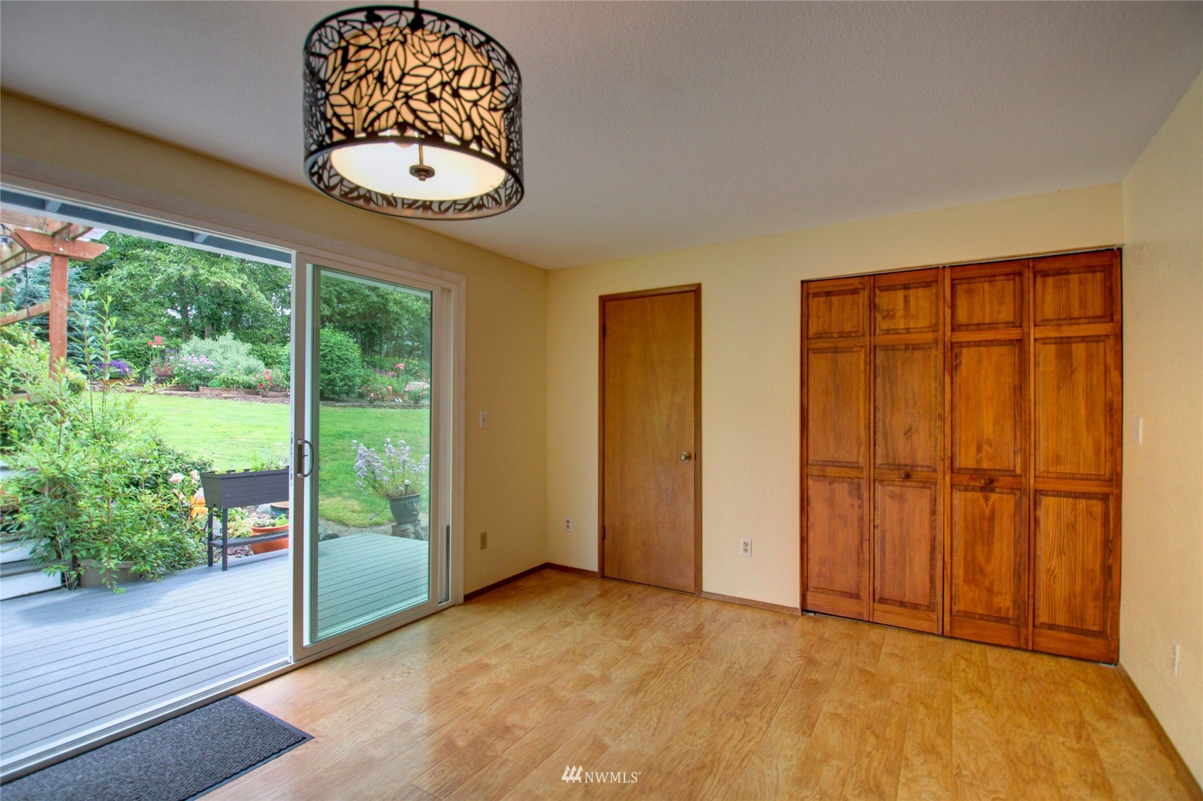 21891 Cedardale Road Mount Vernon, WA 98274 - Photo 8 of 40 Gallery Image 8