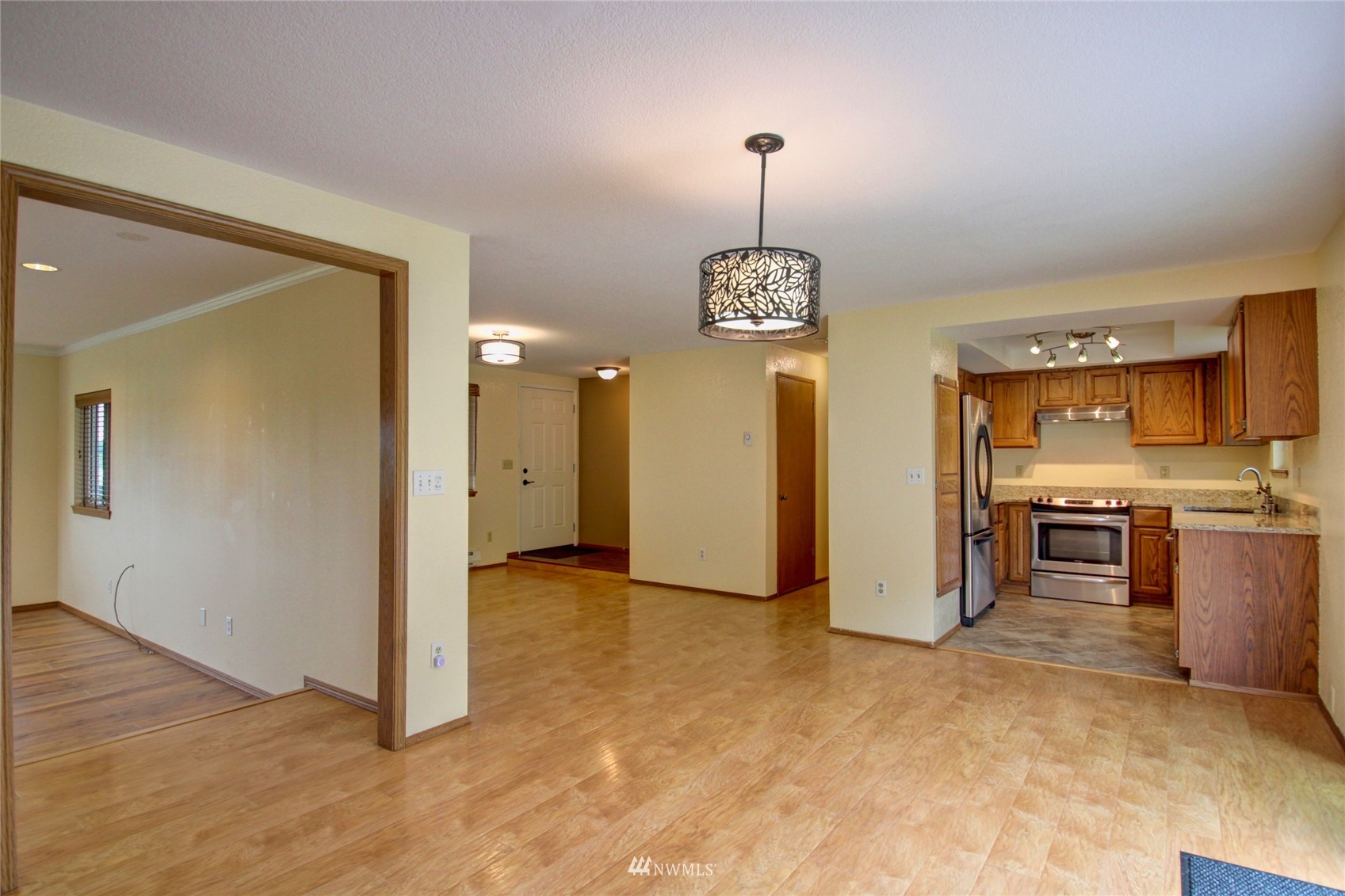 21891 Cedardale Road Mount Vernon, WA 98274 - Photo 9 of 40 Gallery Image 9