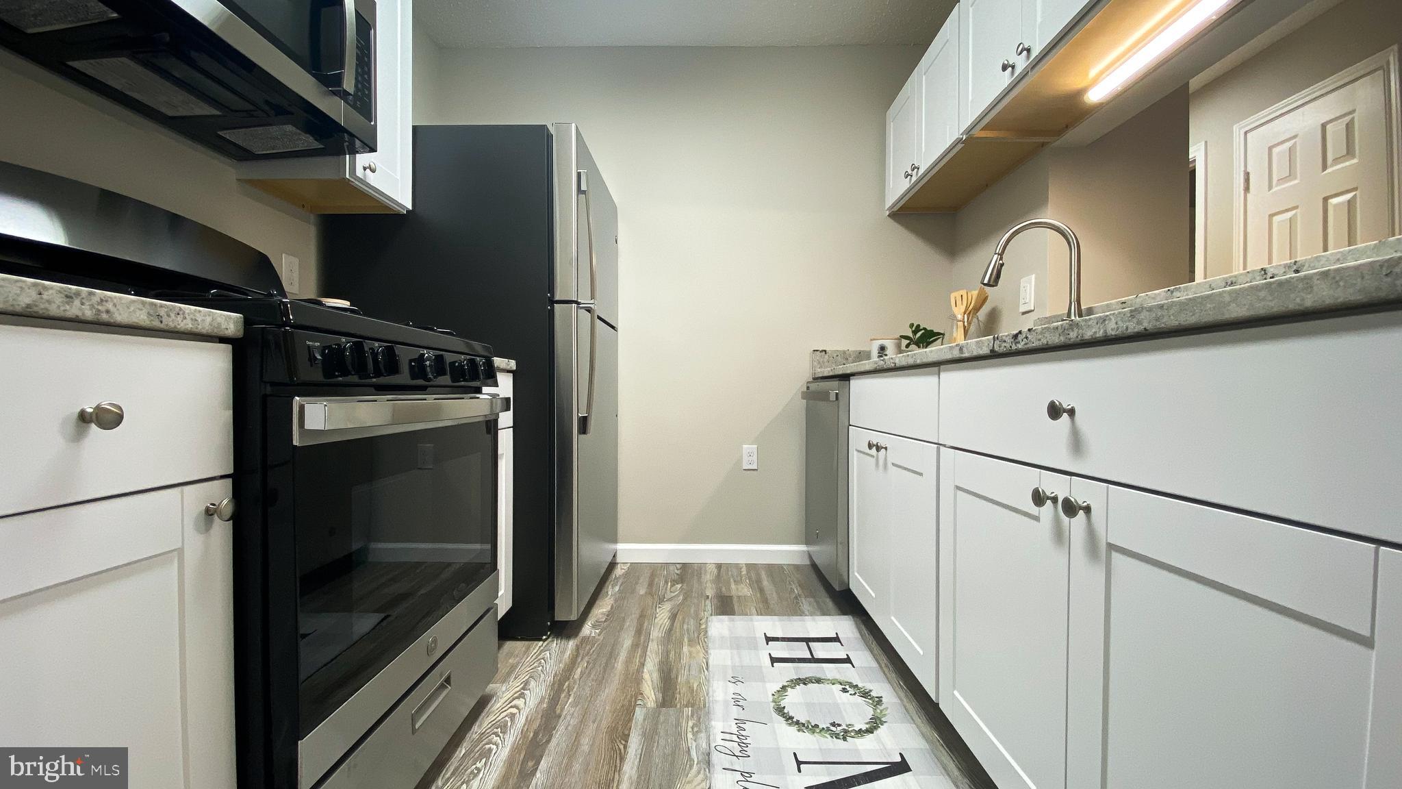 21013 Timber Ridge Terrace, Unit 303 Ashburn, VA 20147 - Photo 15 of 37 Gallery Image 15