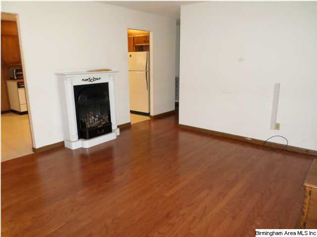 4623 Honeysuckle Road Quinton, AL 35130 - Photo 3 of 5
