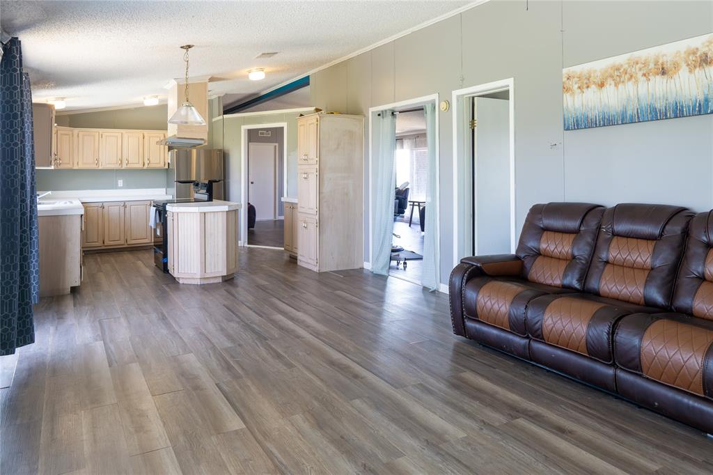 103 Cloudberry Lane Elgin, TX 78621 - Photo 7 of 18