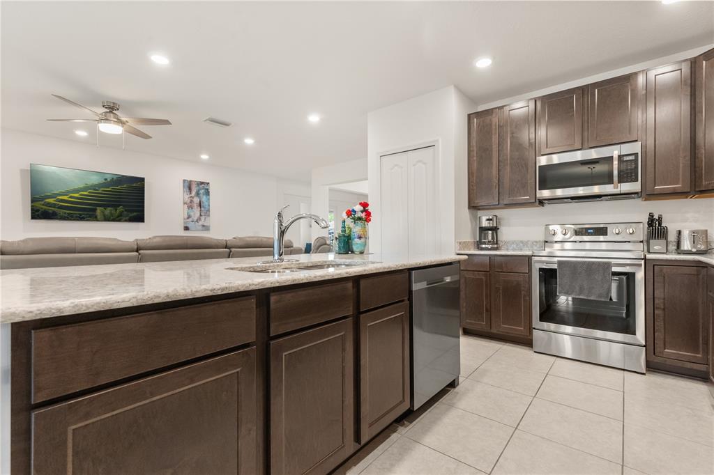 6426 Grapewood Road Spring Hill, FL 34609 - Photo 10 of 42 Gallery Image 10