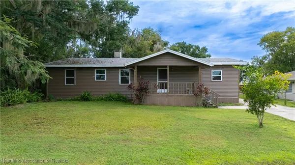 $229,900 | 1561 Lakeshore Drive, Lorida, FL 33857